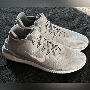 NIKE free Run Wolf Gray Gray White Men’s 8.5 / Women’s 10 EU 42 Running Shoes